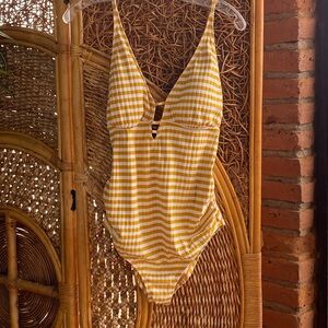A Pea In The Pod Maternity Yellow Striped One Piece Swimsuit Size XS Fully Lined